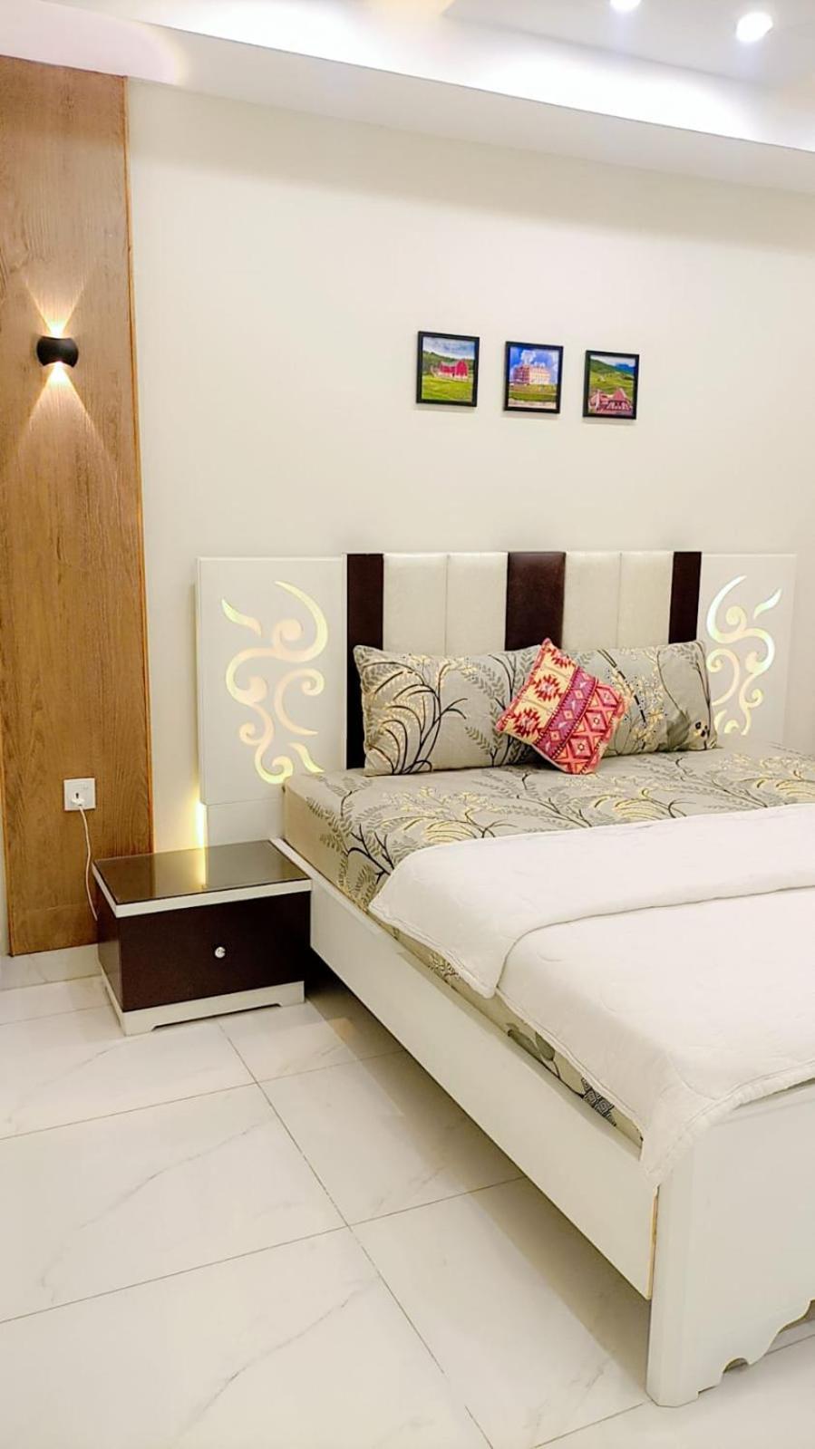 Royal Galaxy Hotel & Residence - Near Islamabad International Airport & Motorway Dış mekan fotoğraf