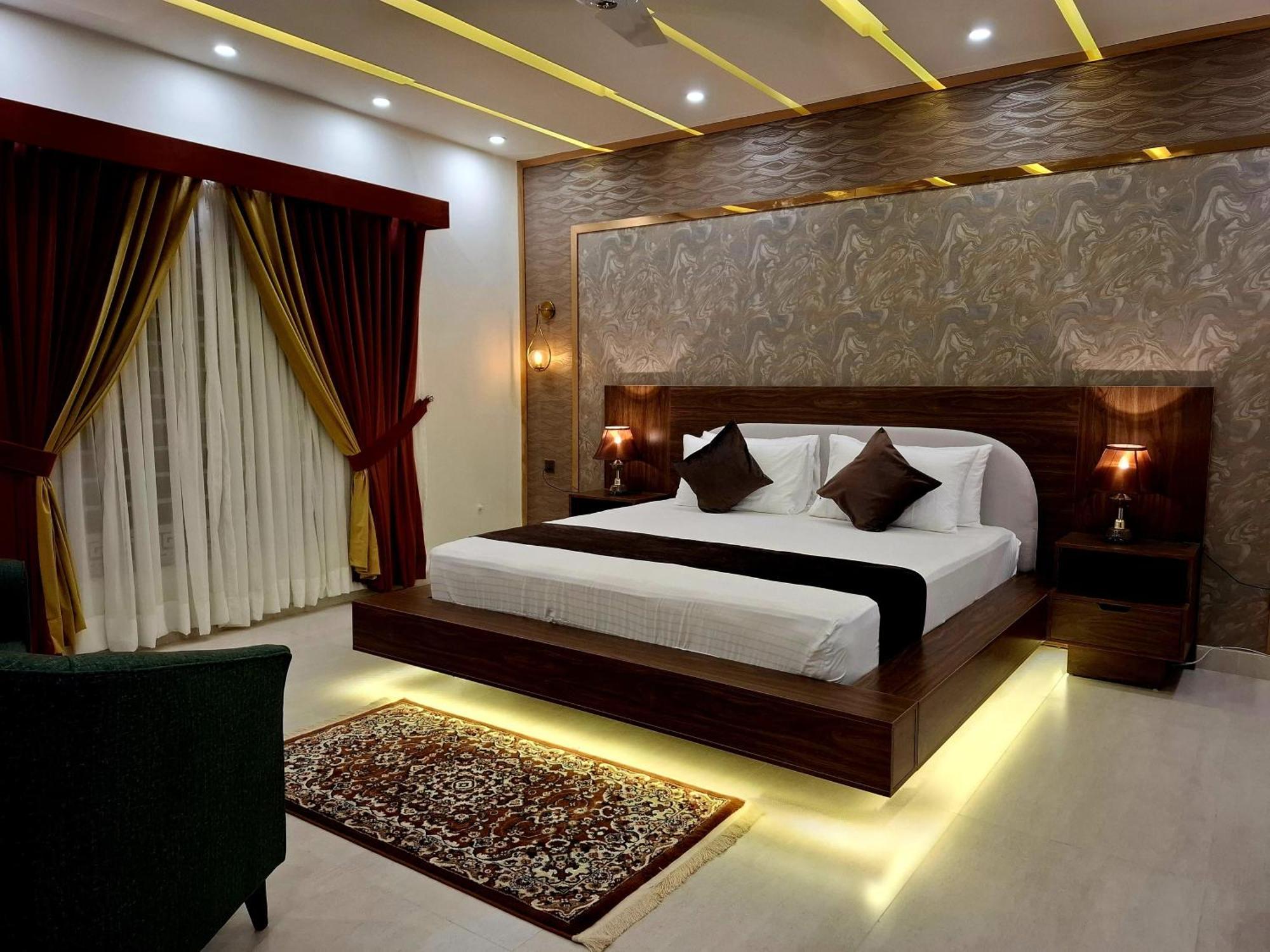 Royal Galaxy Hotel & Residence - Near Islamabad International Airport & Motorway Dış mekan fotoğraf
