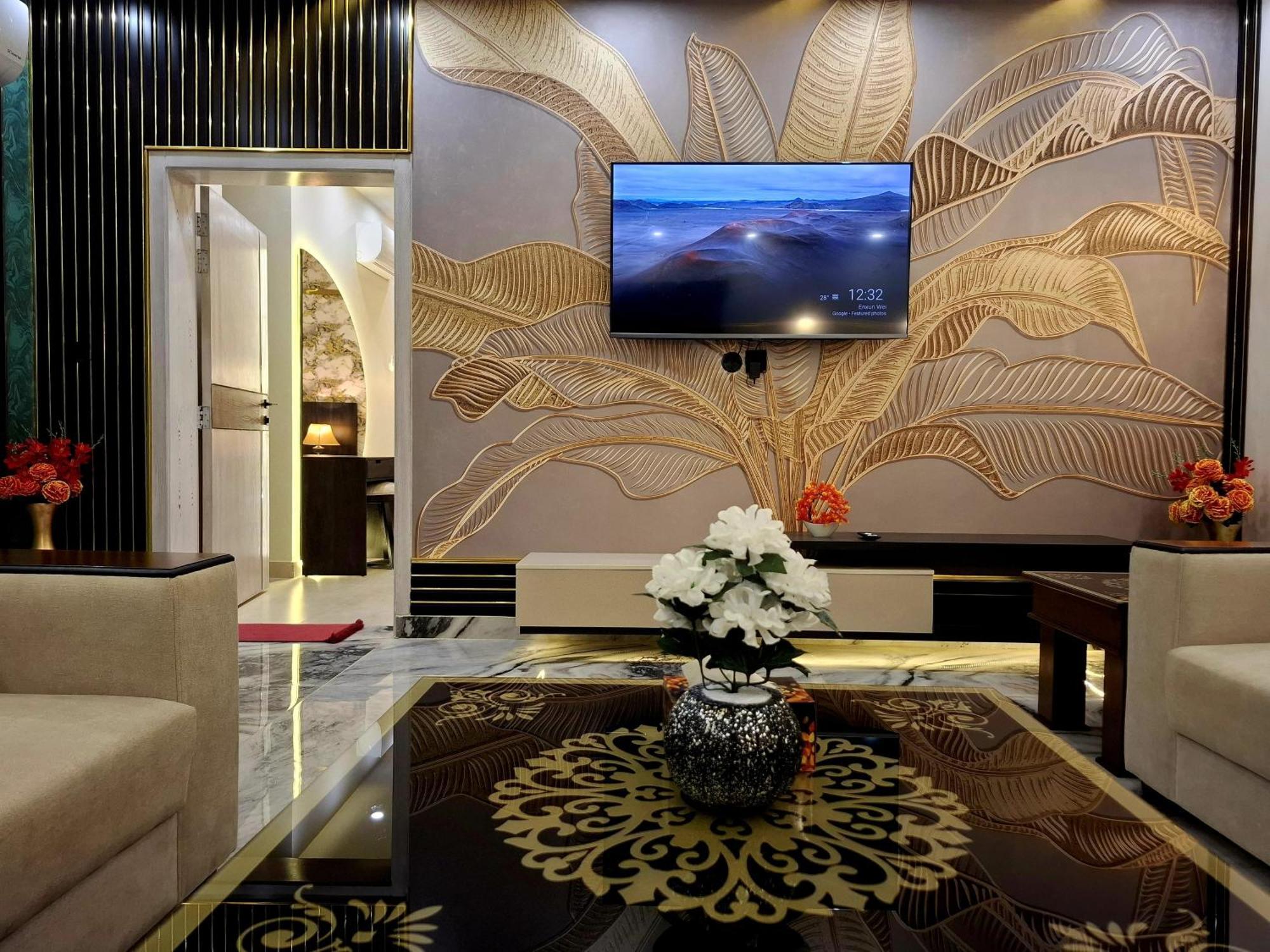 Royal Galaxy Hotel & Residence - Near Islamabad International Airport & Motorway Dış mekan fotoğraf