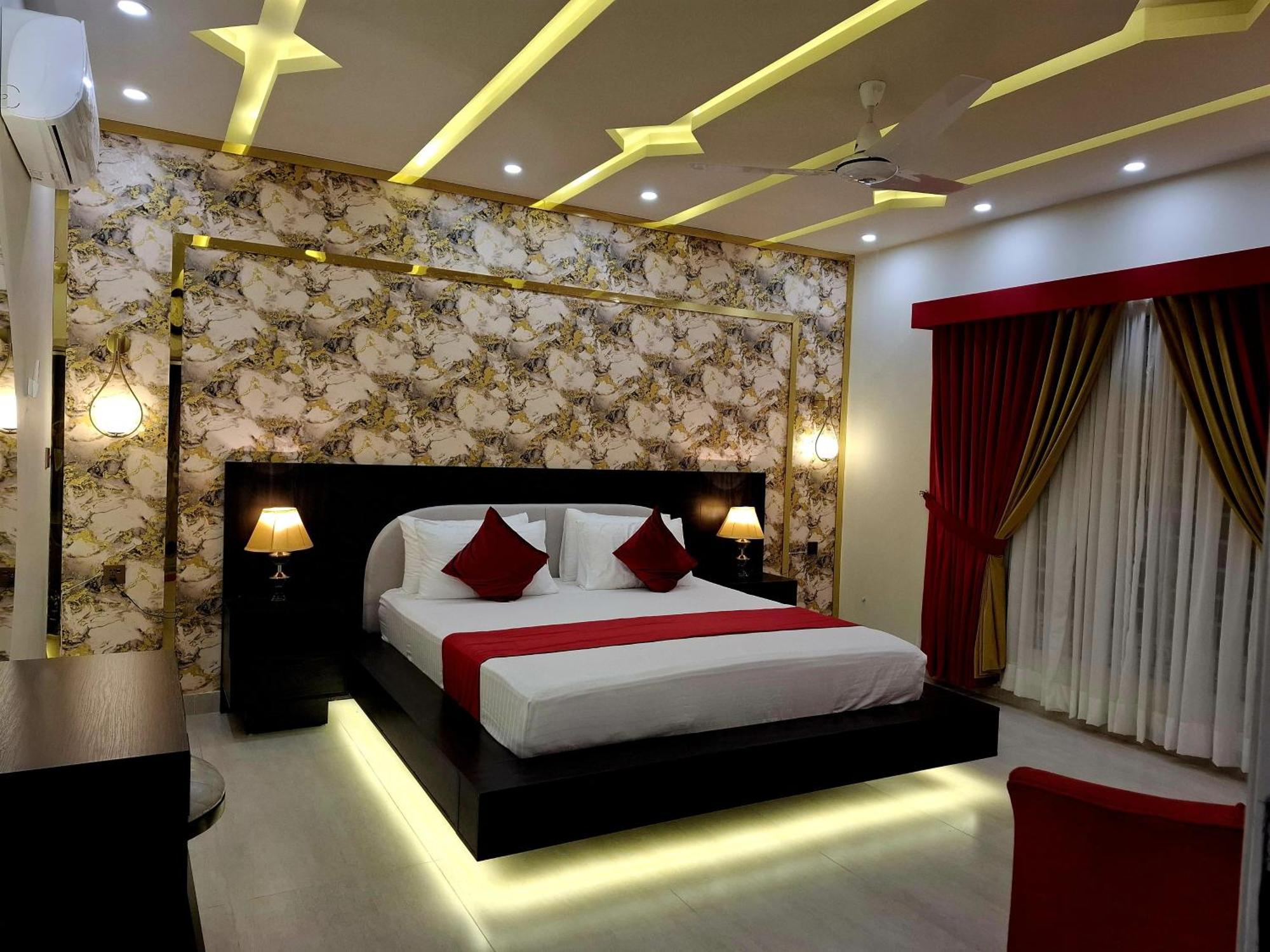 Royal Galaxy Hotel & Residence - Near Islamabad International Airport & Motorway Dış mekan fotoğraf