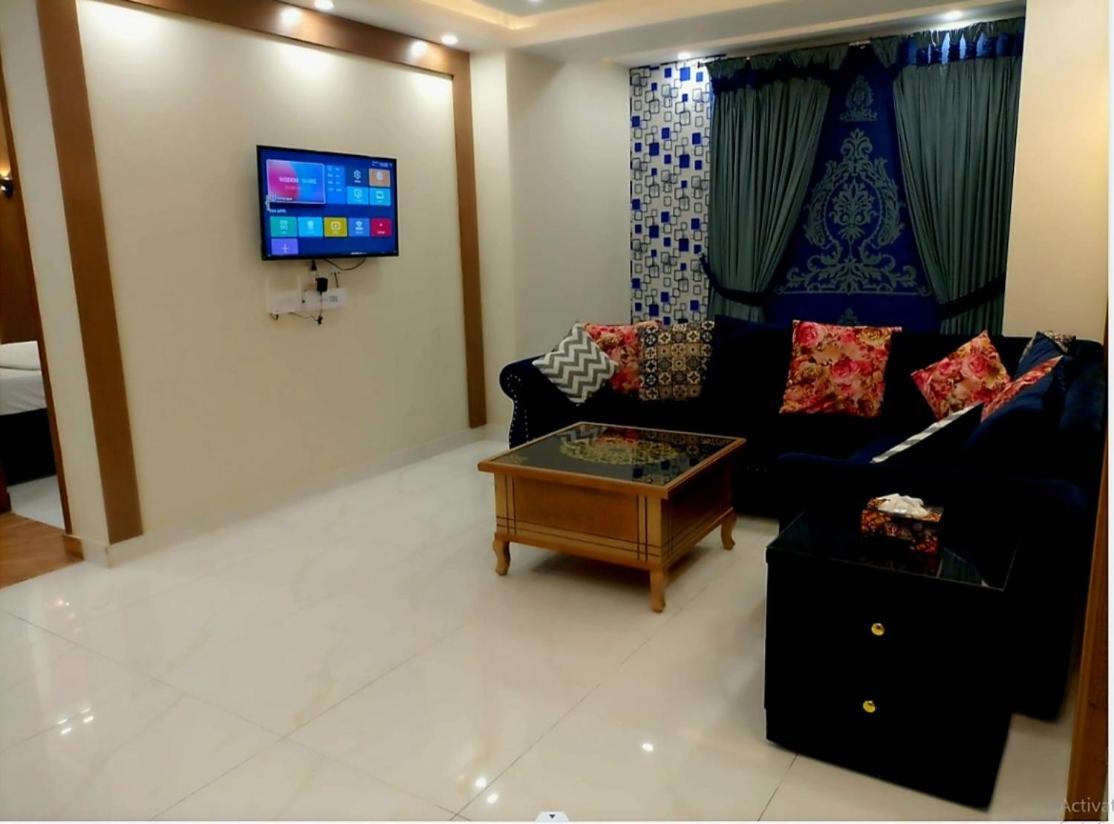 Royal Galaxy Hotel & Residence - Near Islamabad International Airport & Motorway Dış mekan fotoğraf
